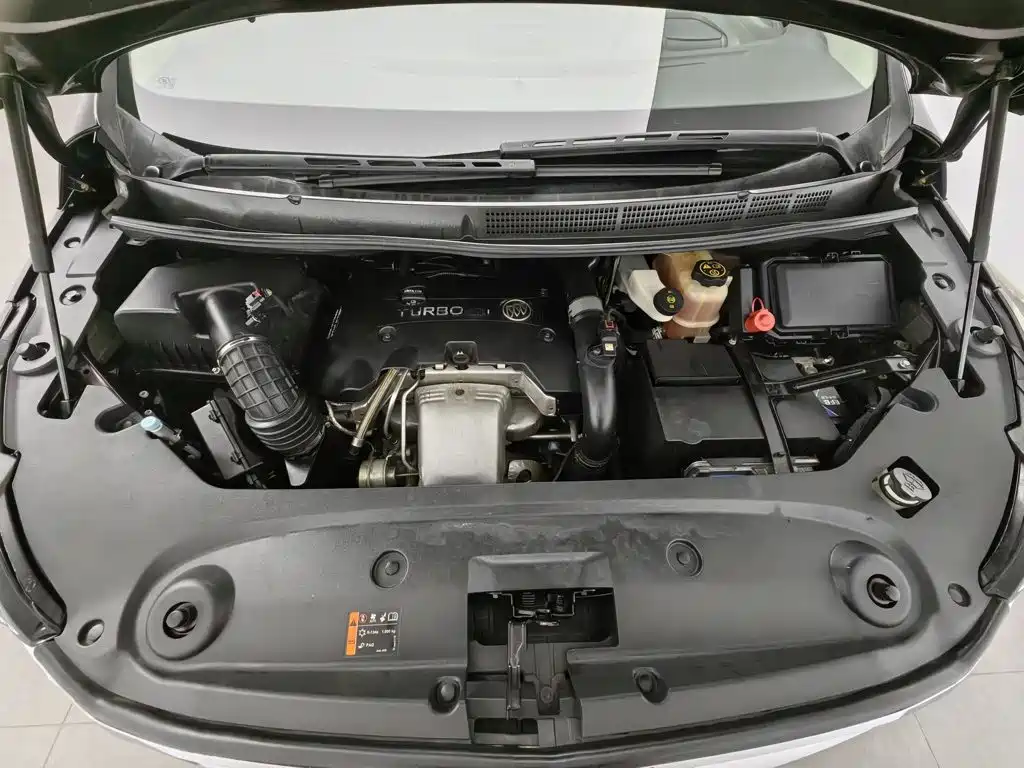 Фото 6 - Buick GL8
