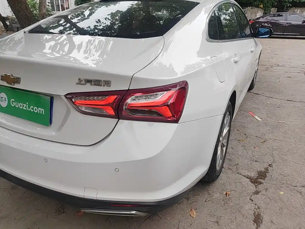 Фото 8 - Chevrolet Malibu XL