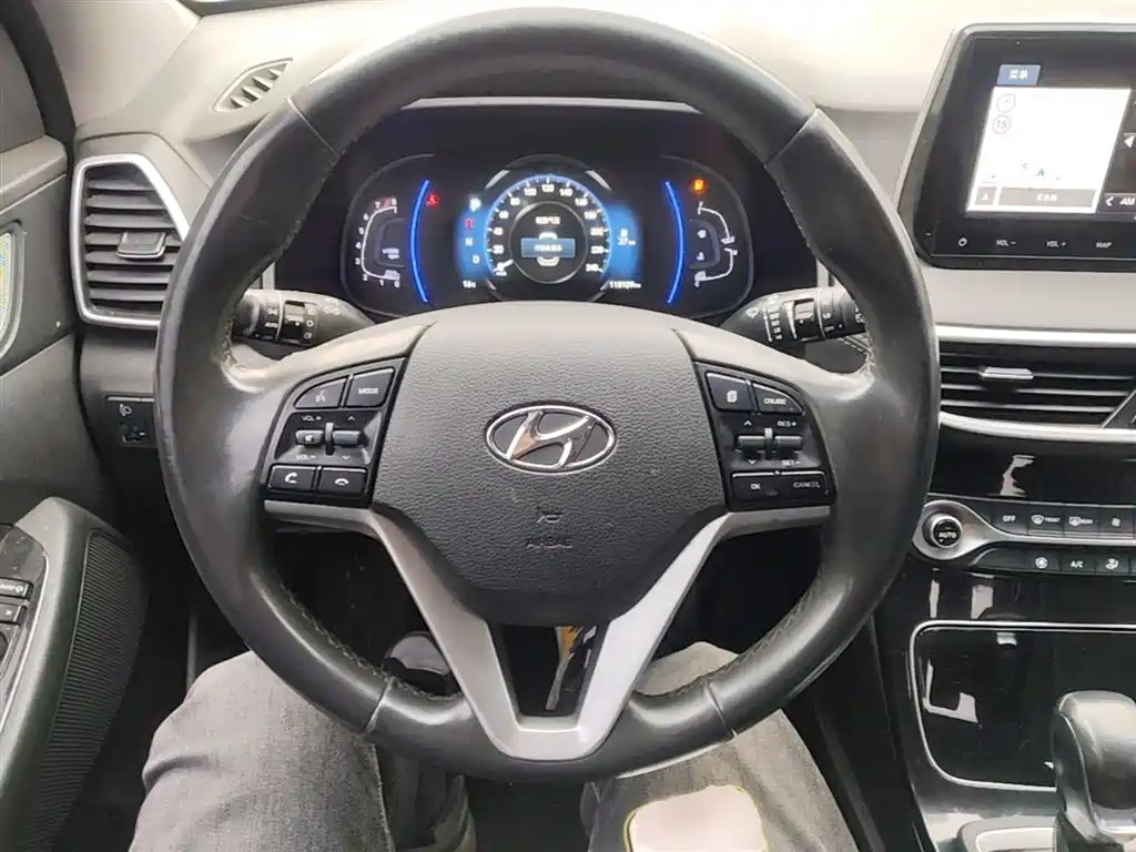 Hyundai Tucson 2019 280TGDi Dual Clutch 2WD Fashion Edition China V фото 3
