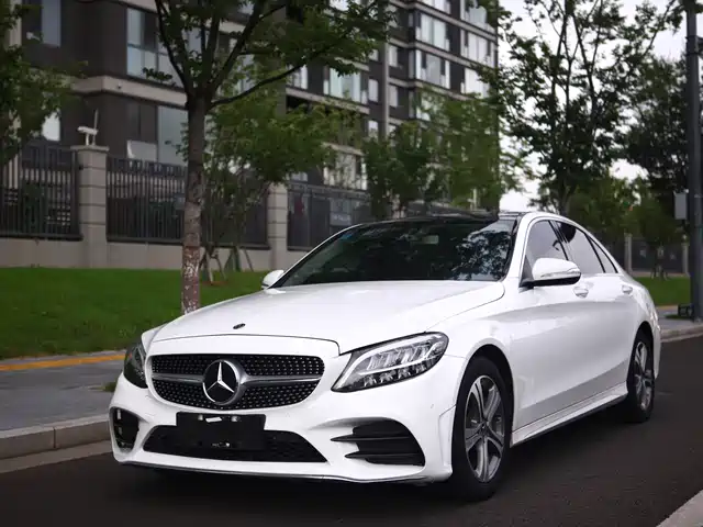 Mercedes-Benz C-Class 2020