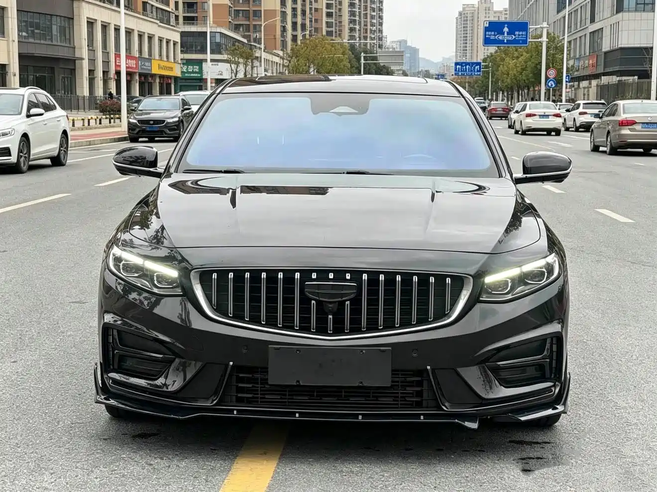 Фото 2 - Geely Preface