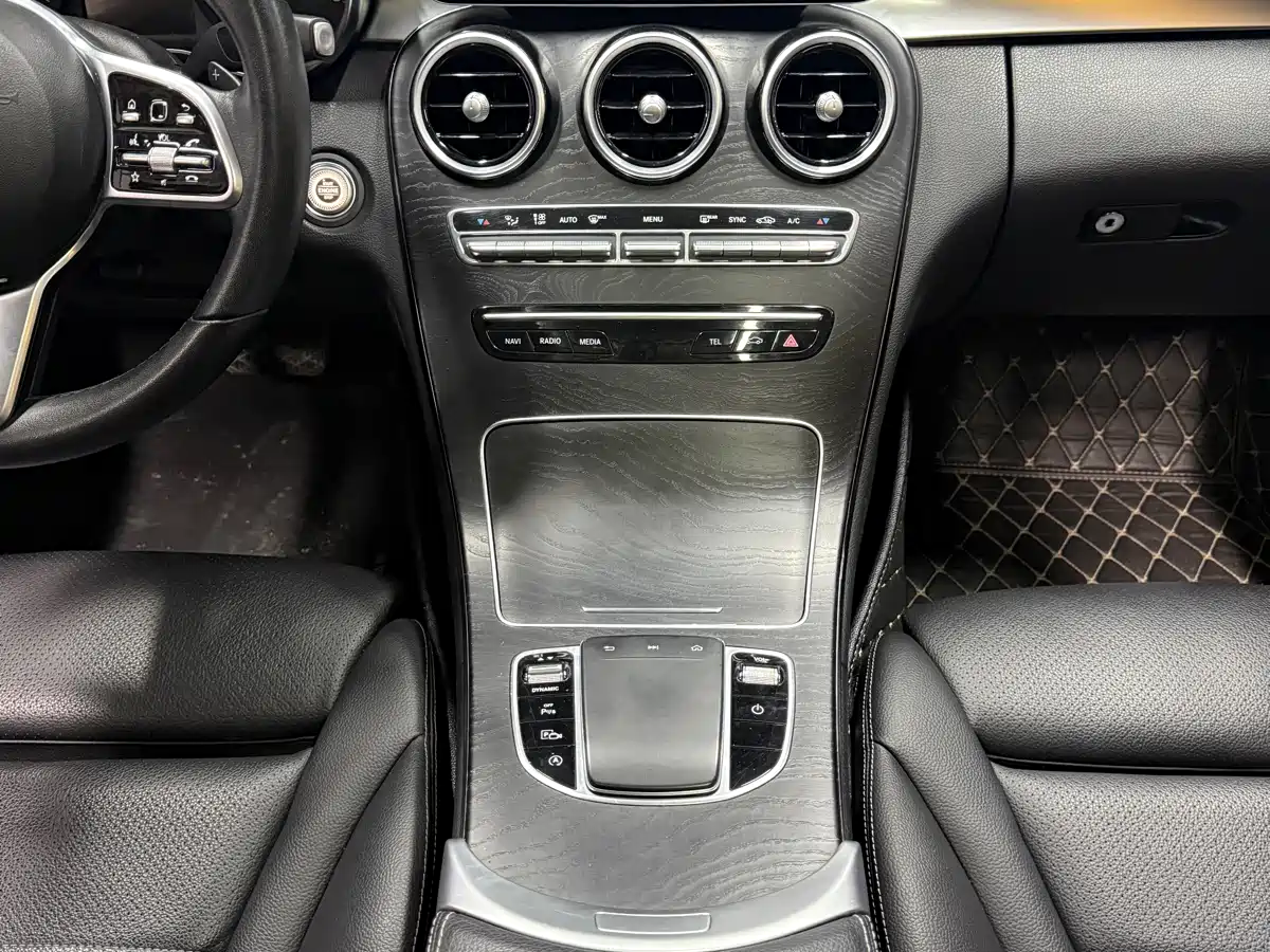 Mercedes-Benz C-Class 2019 C 260 L Sport фото 12