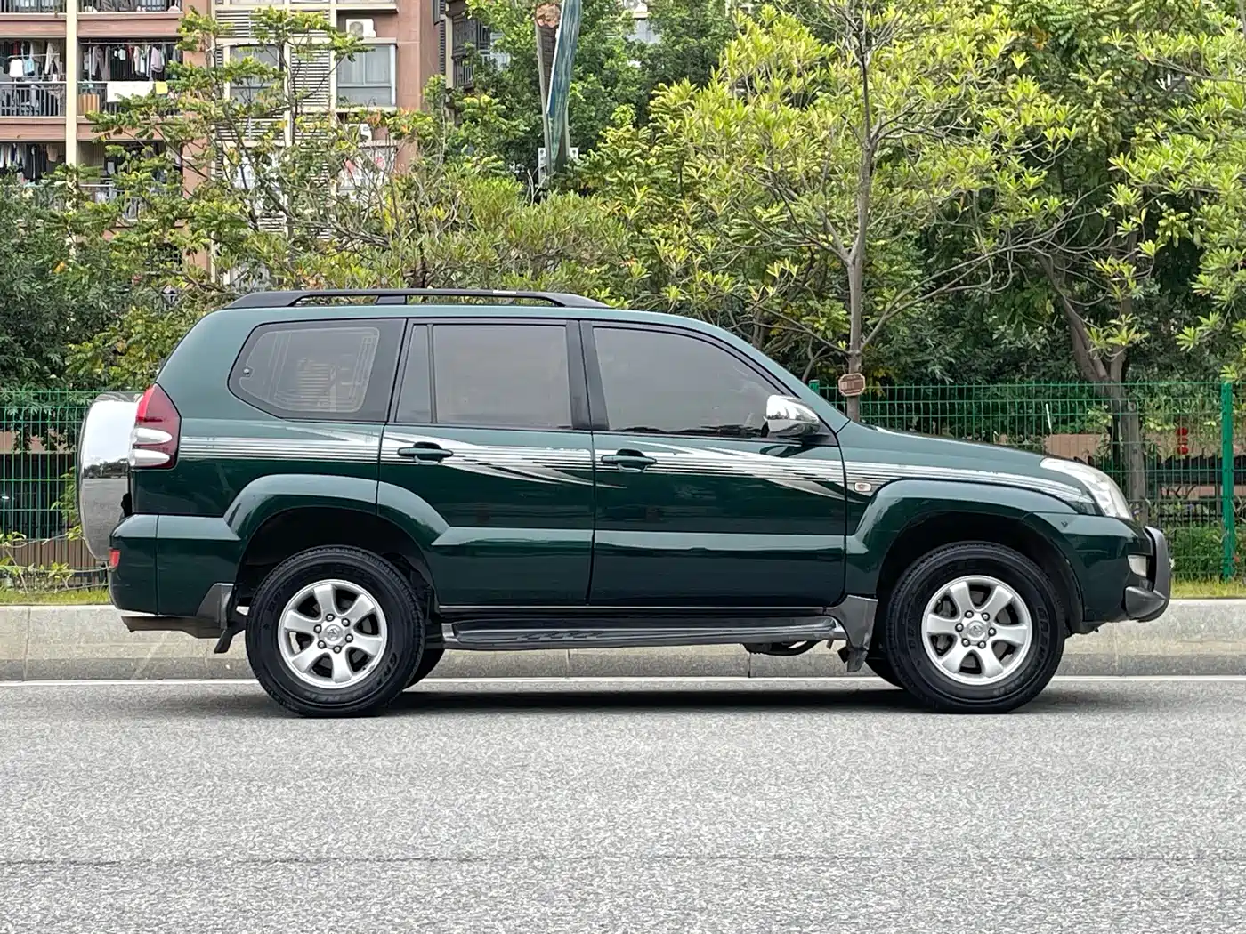 Toyota Prado (Import) фото 6