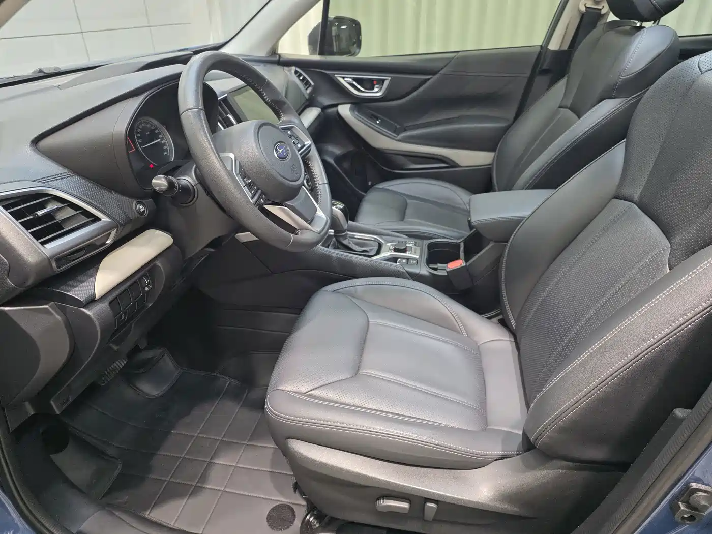 Subaru Forester 2023 2022 2.0i AWD Luxury Edition with EyeSight