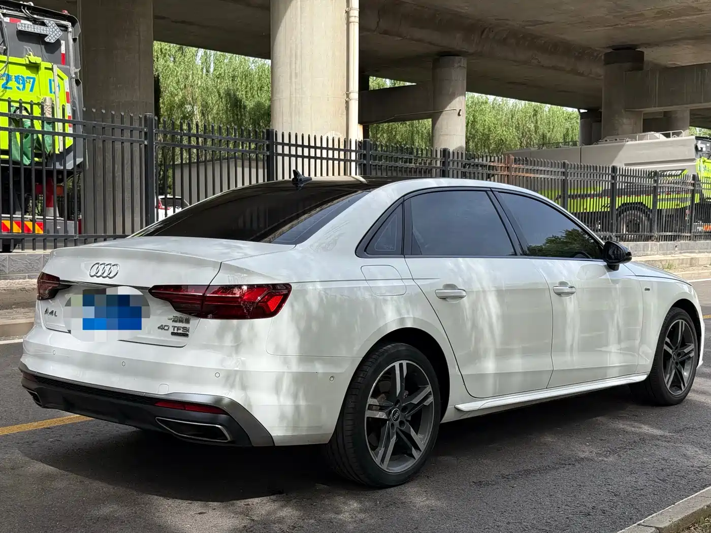 Audi A4L 2020 40 TFSI quattro Luxury Dynamic фото 4
