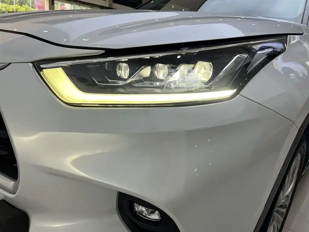 Toyota Highlander 2022 Model Dual Engine 2.5L 4WD Premium Edition 7-Seater фото 6