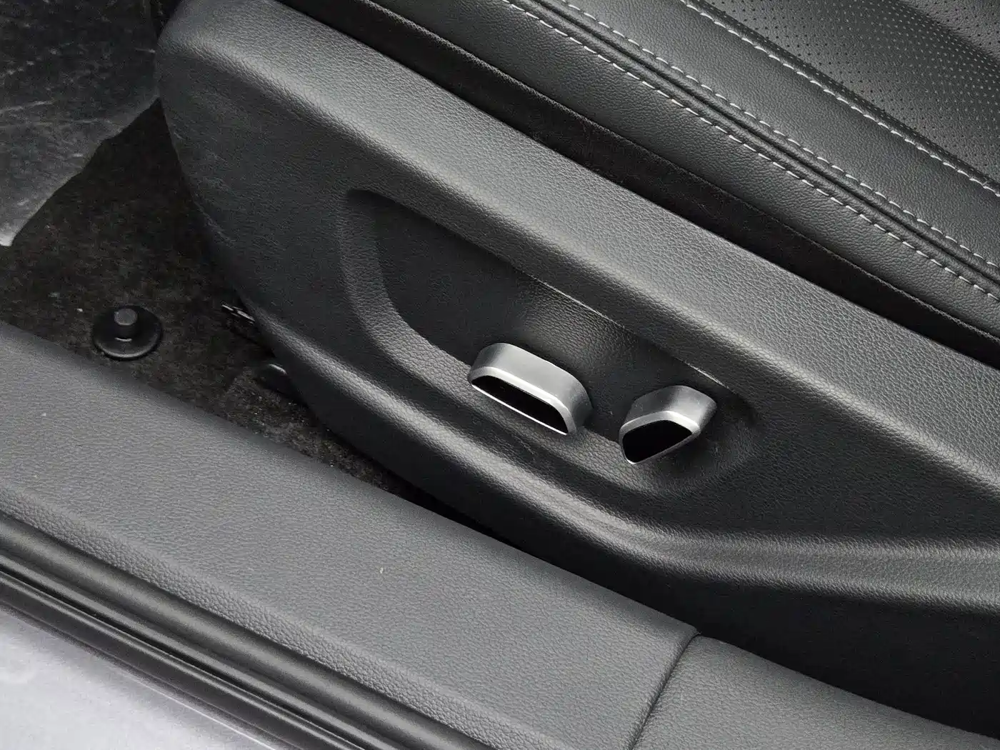 Hongqi H5 2023 1.5T DCT Smart Connect Flag Rhythm фото 26