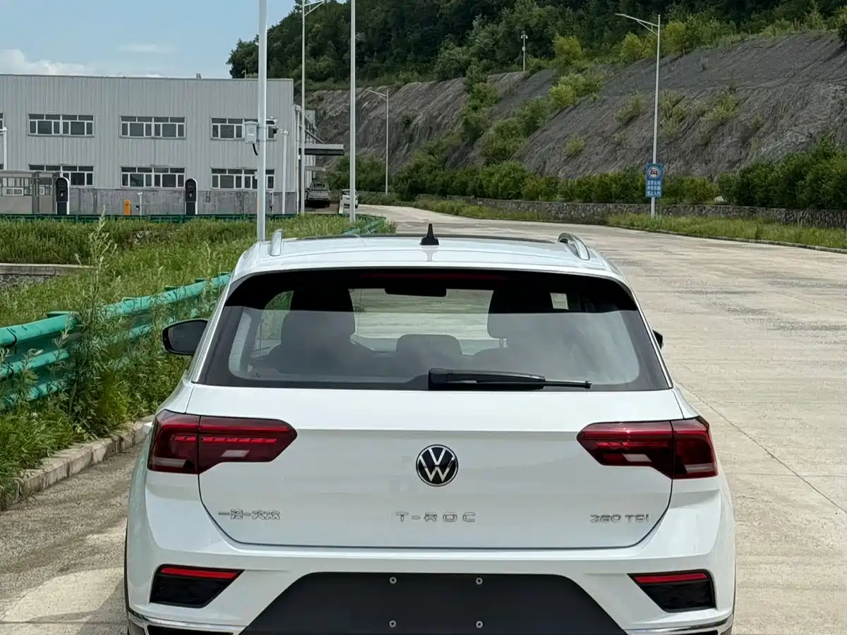 Volkswagen T-Roc, миниатюра 4
