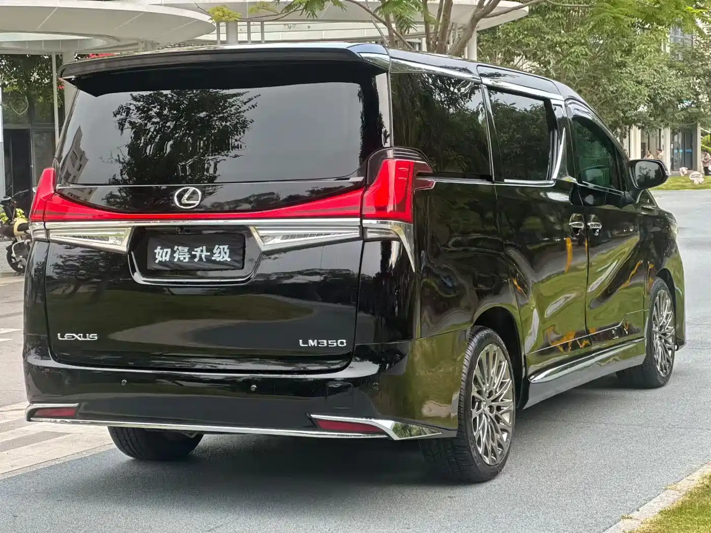 Toyota Alphard 2012 3.5L Luxury Edition фото 9