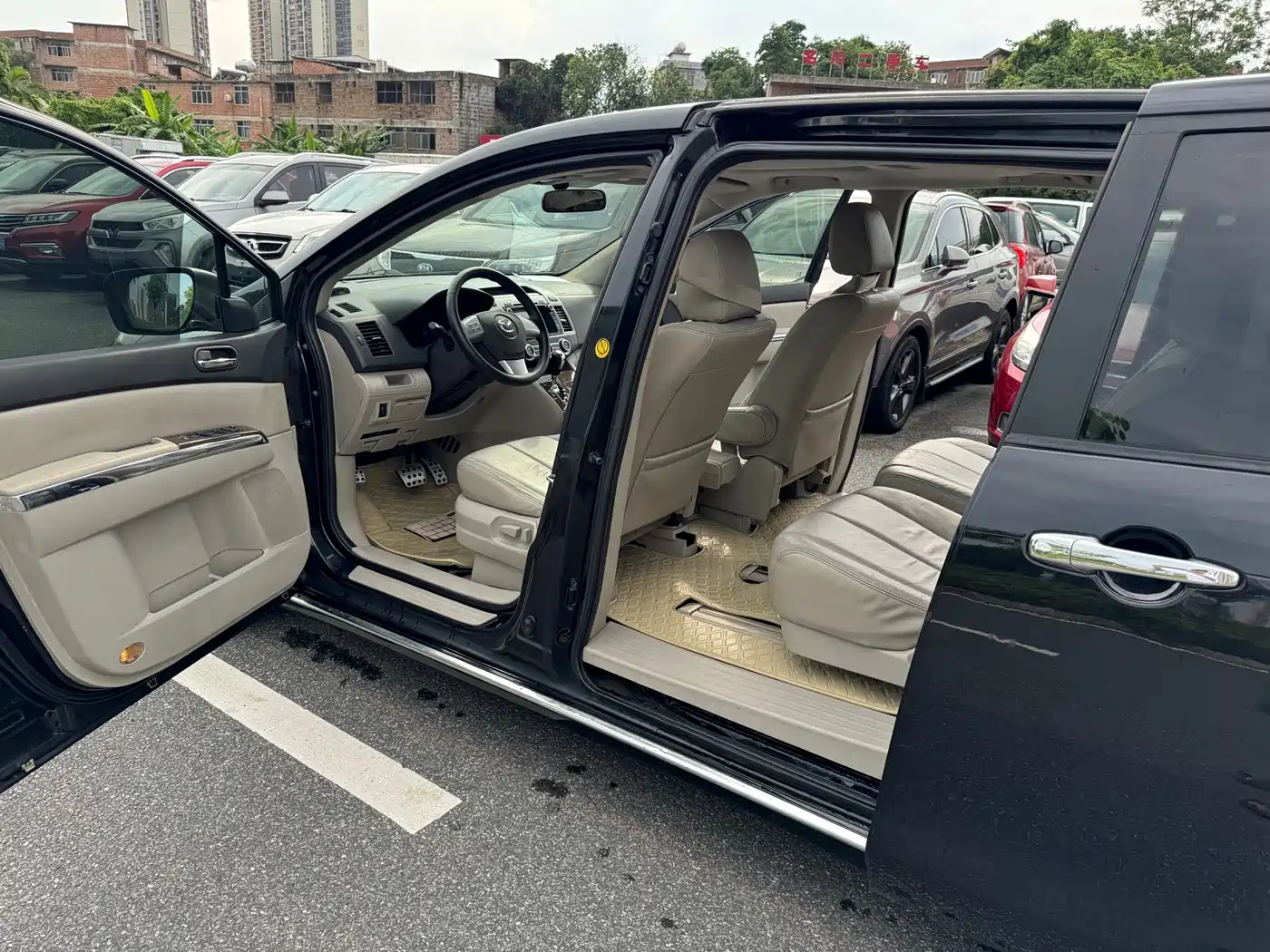 Mazda 8 2012 2011 Model 2.3L Premium Edition
