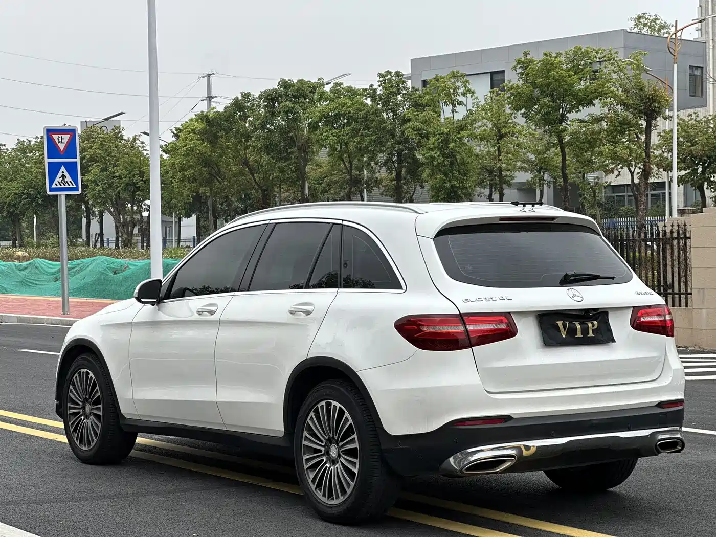Mercedes-Benz GLC 2016 GLC 200 4MATIC фото 9