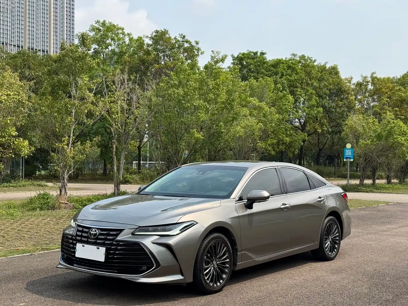 Toyota Avalon 2022 2.0L XLE Premium