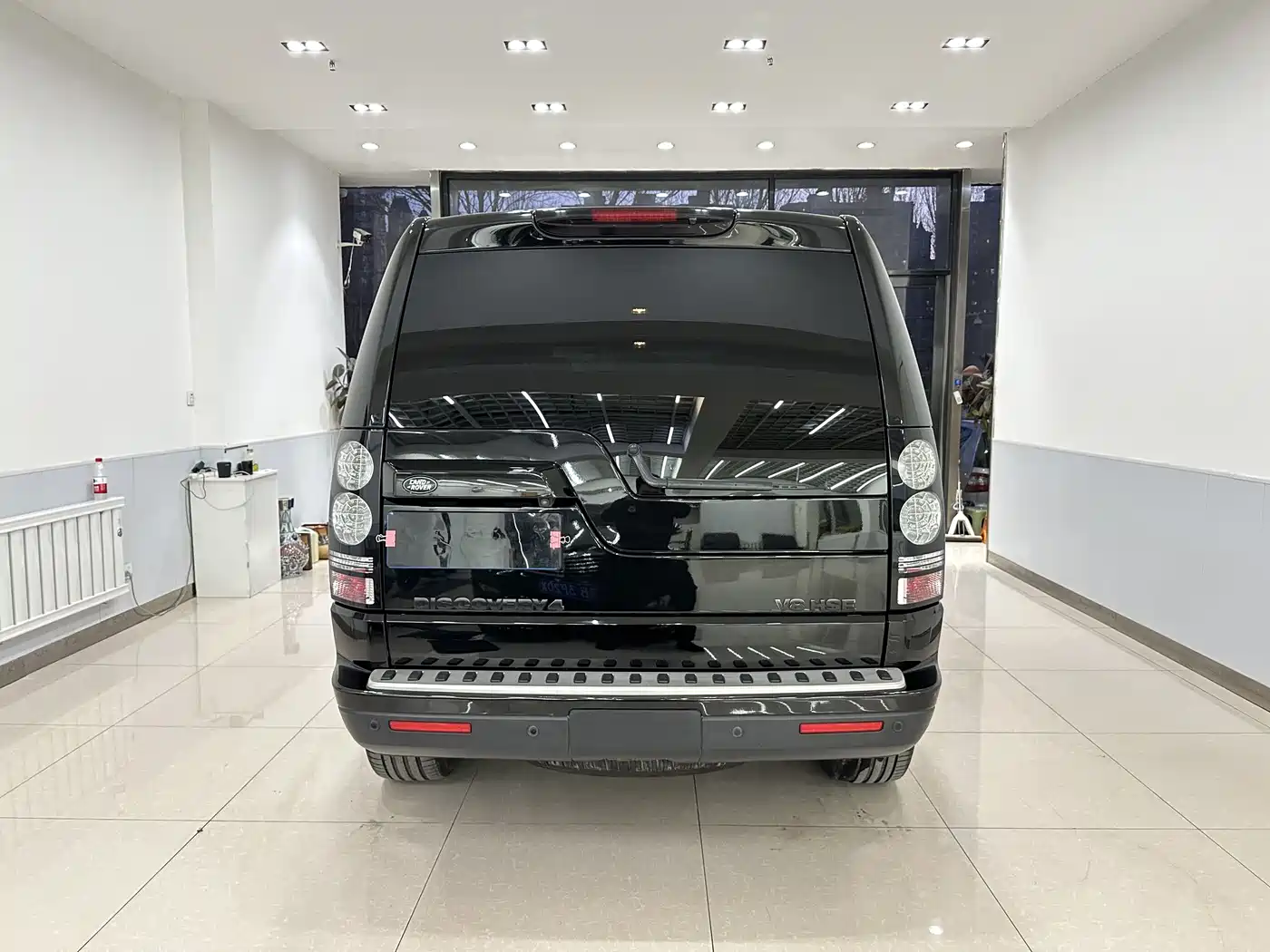 Land Rover Discovery 2015 3.0 SDV6 HSE Diesel фото 30