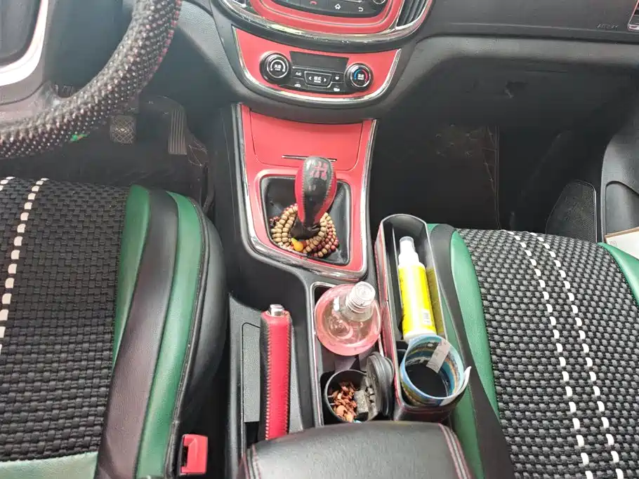 Baojun 560 2015 2015 1.8L Manual Luxury