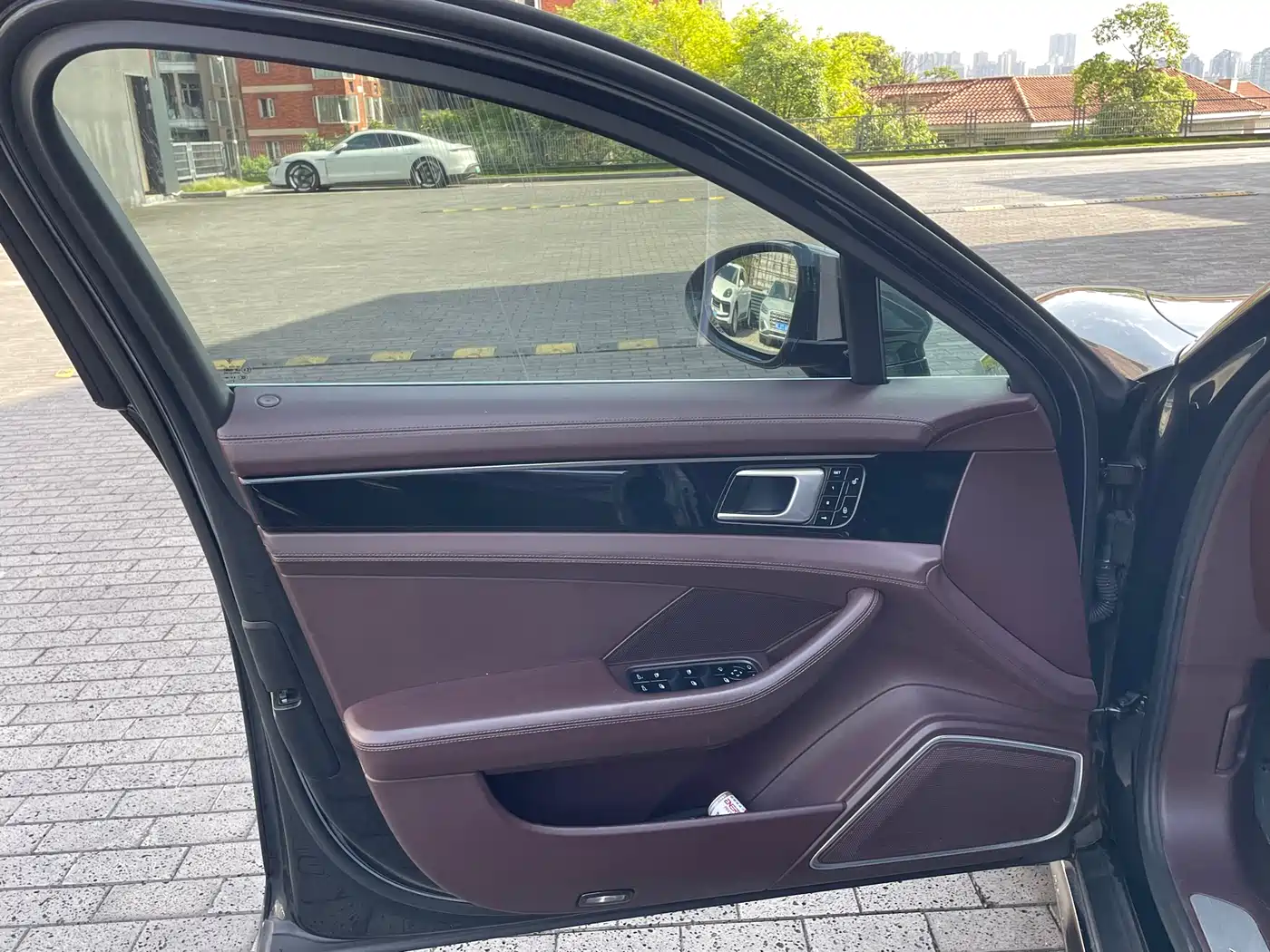 Porsche Panamera 2017 Panamera 4 Executive Long Wheelbase 3.0T фото 5