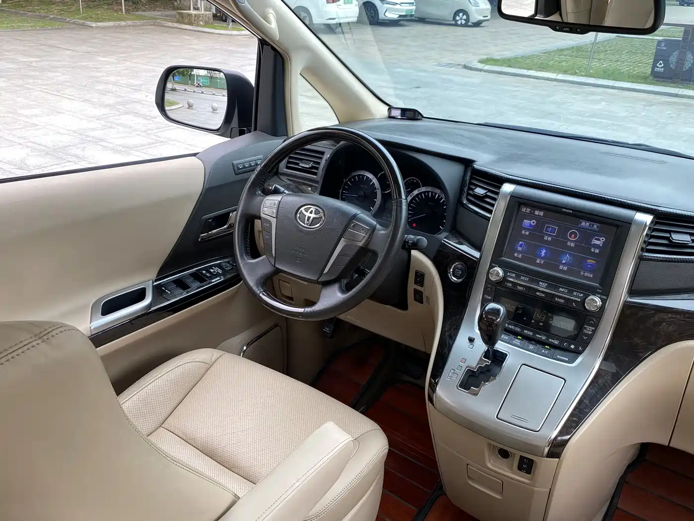 Toyota Alphard 2011 3.5L Luxury Edition фото 10