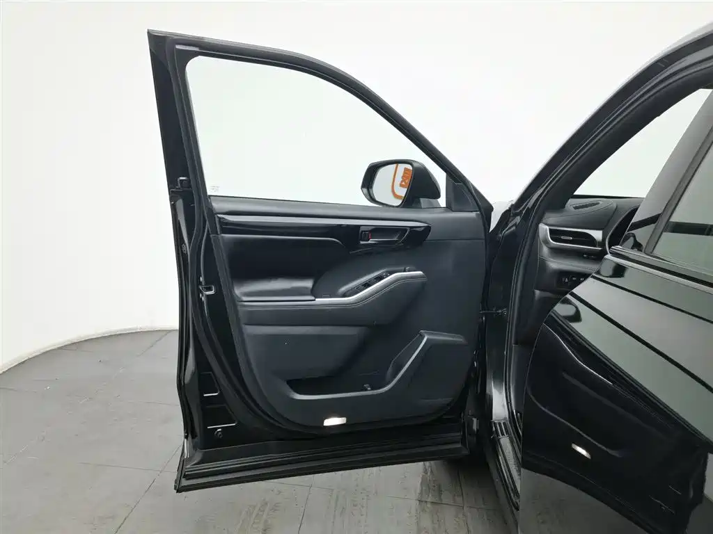 Toyota Crown Kluger 2021 2.5L HEV 4WD Elite фото 8