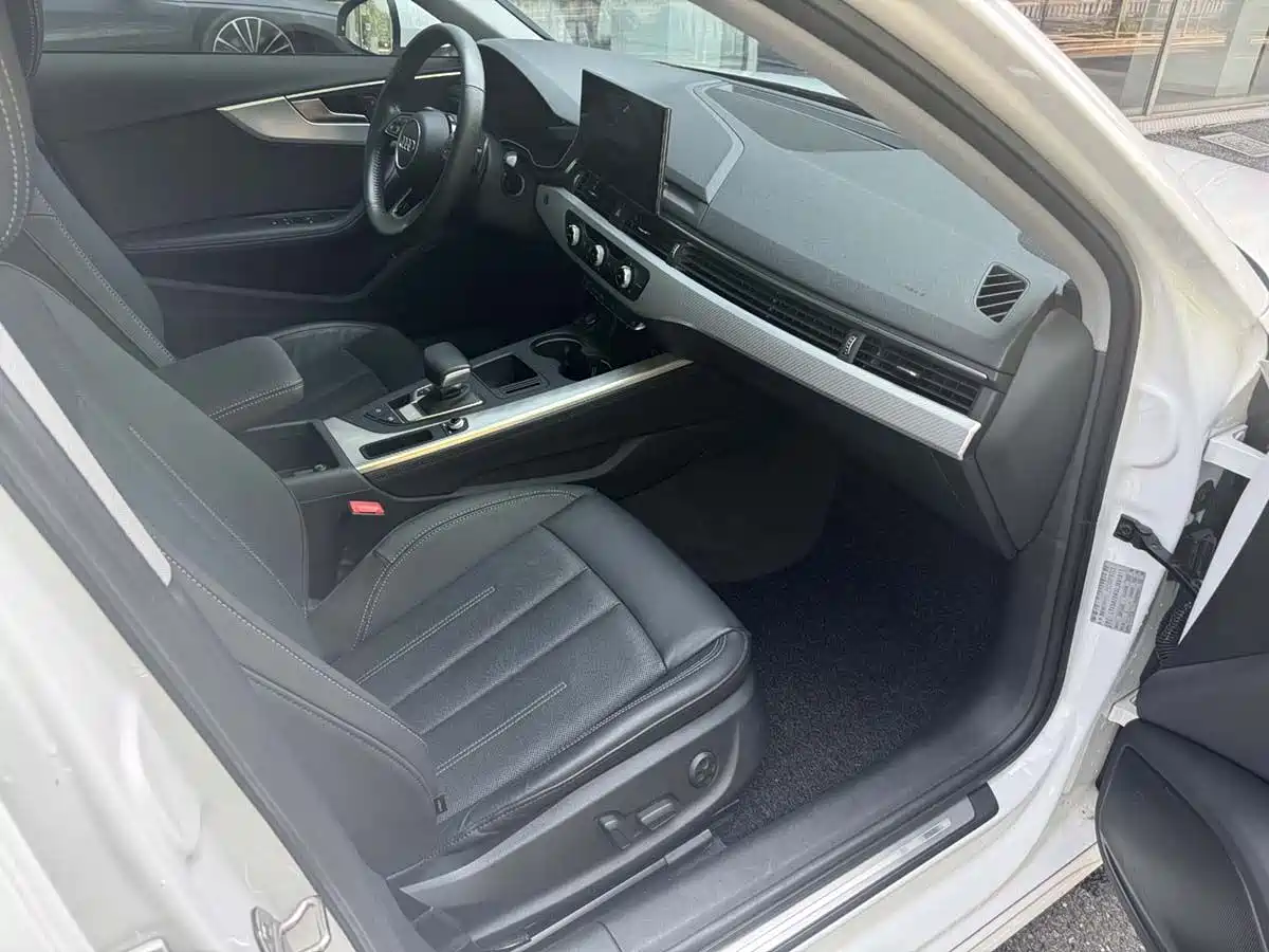Audi A4L 2020 40 TFSI Fashion Elegance фото 15