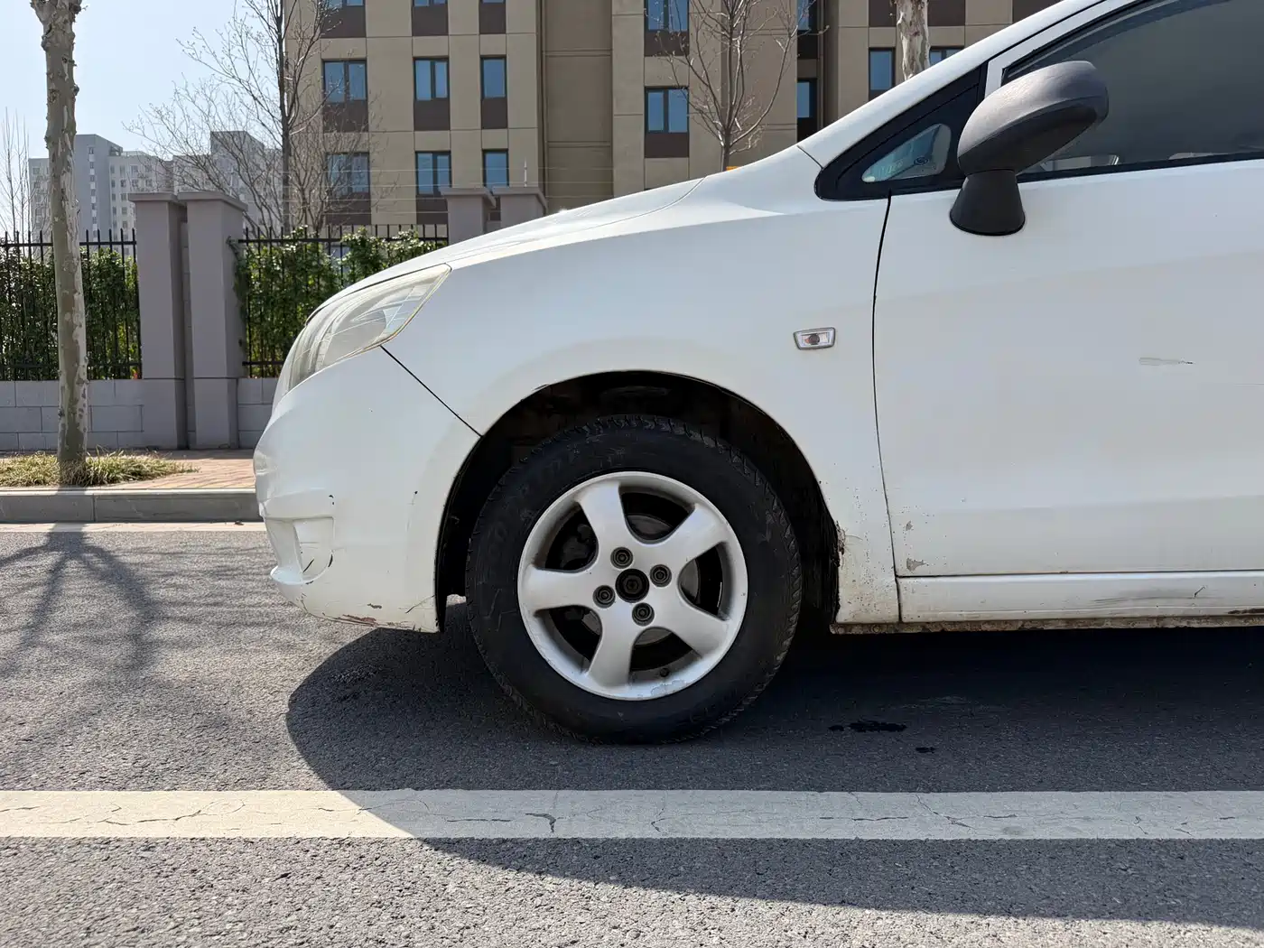 Chevrolet Sail 2013 Sedan 1.2L AMT Ideal Edition фото 5