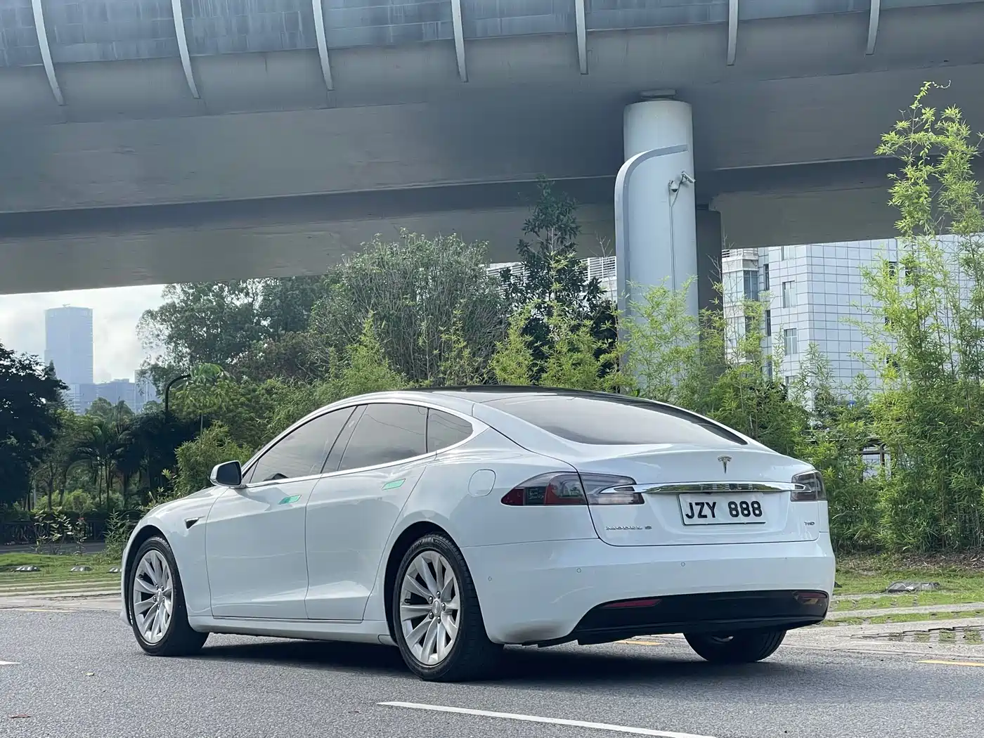 Tesla Model S 2019 2017 Model S 75D Standard Range