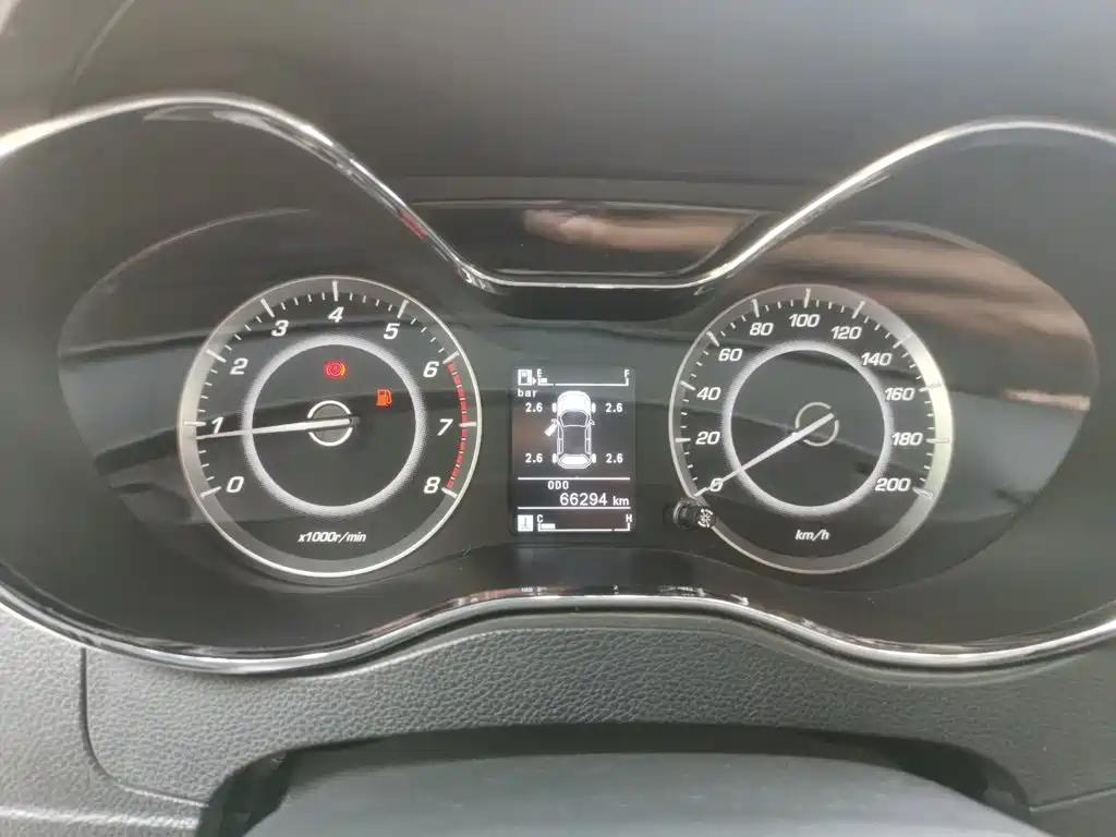 Baojun 560 2015 2015 1.8L Manual Luxury