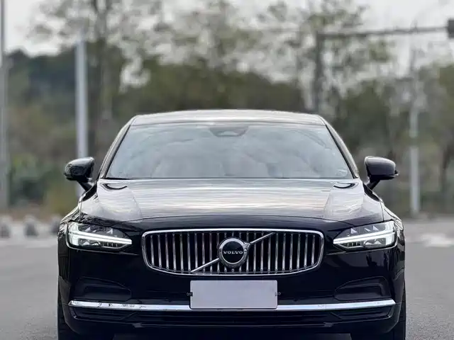 Volvo S90 2023