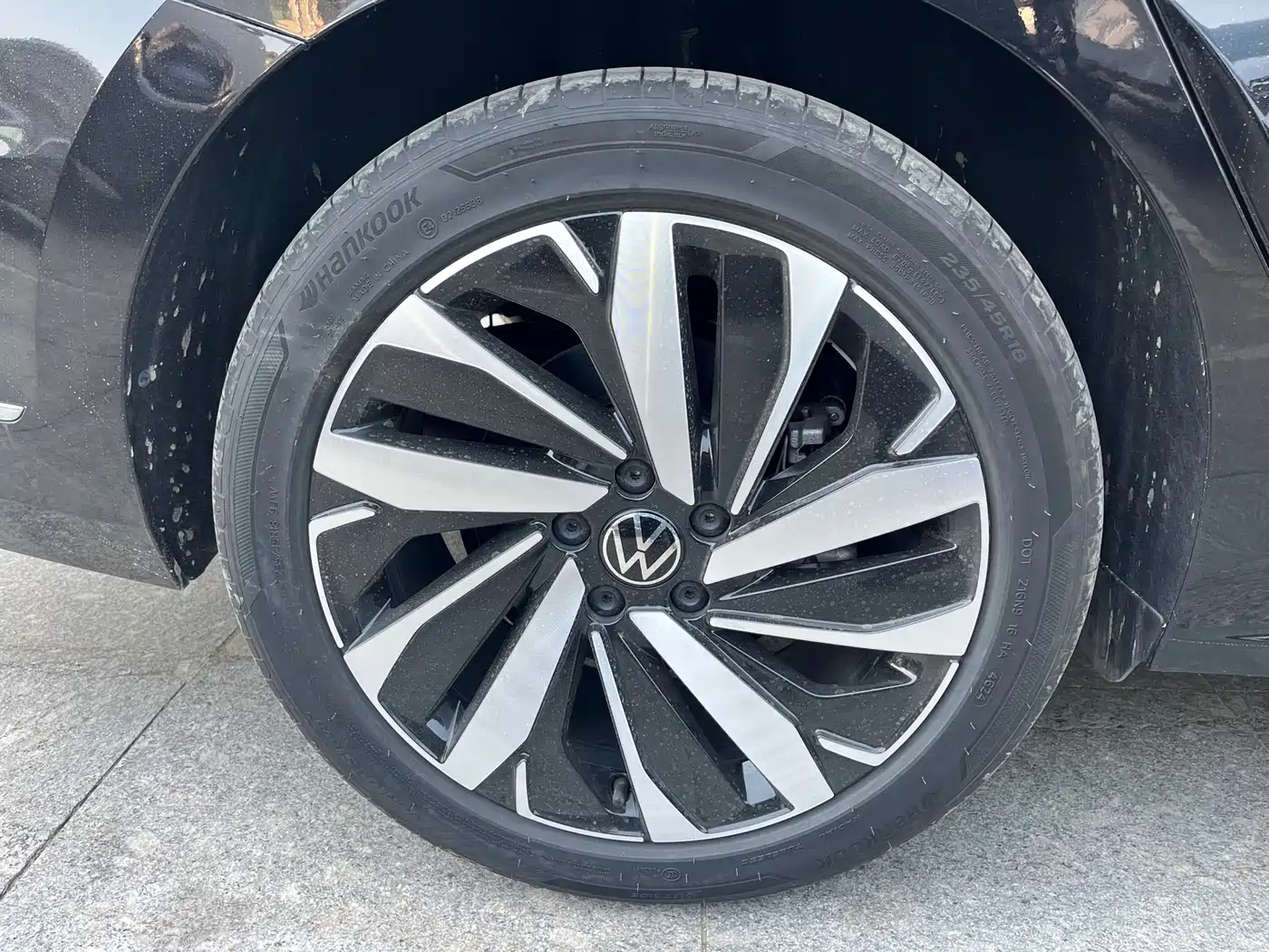 Volkswagen Passat 2024 380TSI Dragon Soaring Edition фото 7