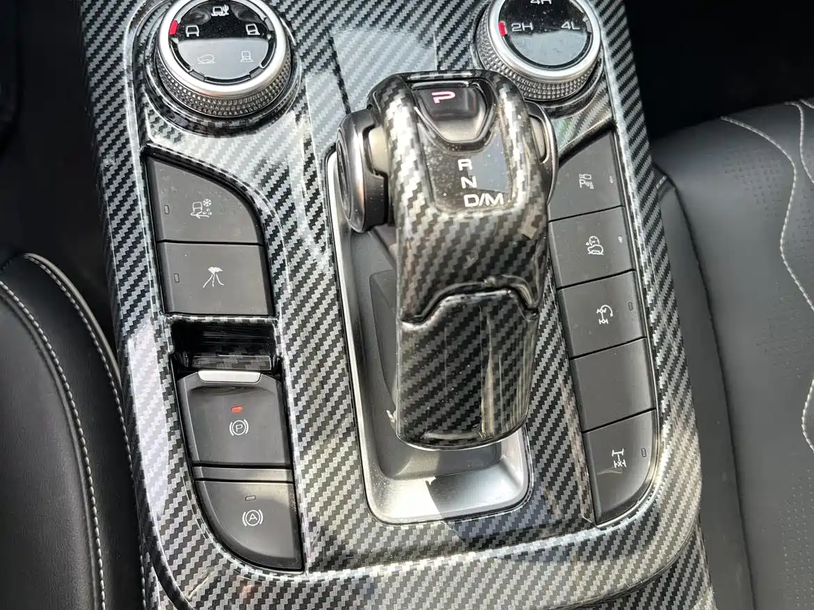 Tank 300 2023 Off-Road Edition 2.0T Challenger фото 8