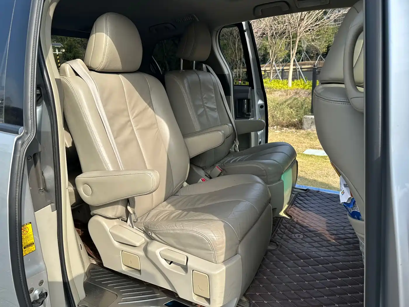 Toyota Previa 2006 Model 2.4L 7-Seater Luxury Edition фото 3