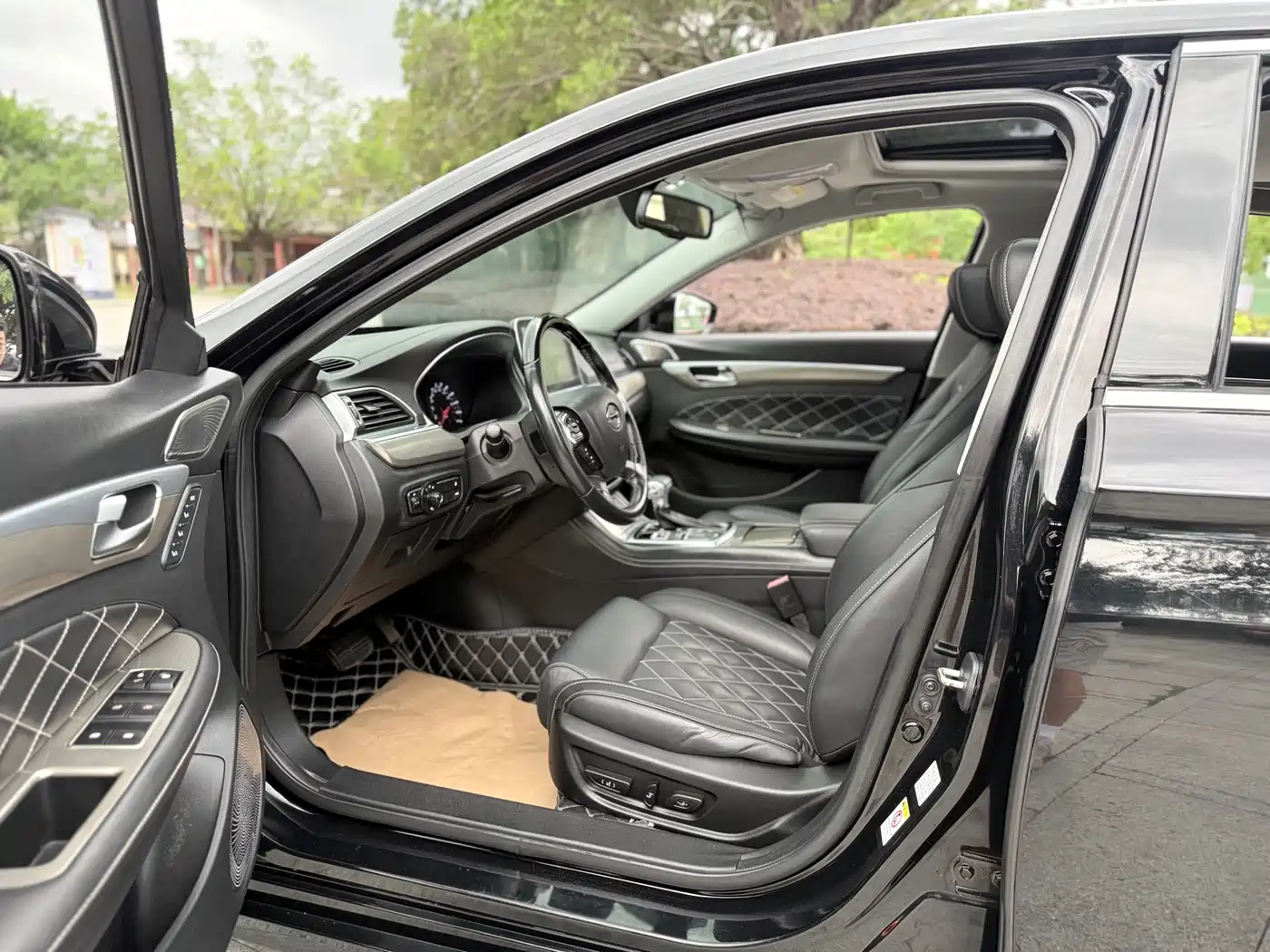 GAC Trumpchi Trumpchi GA8 2017 280T Premium Edition фото 9