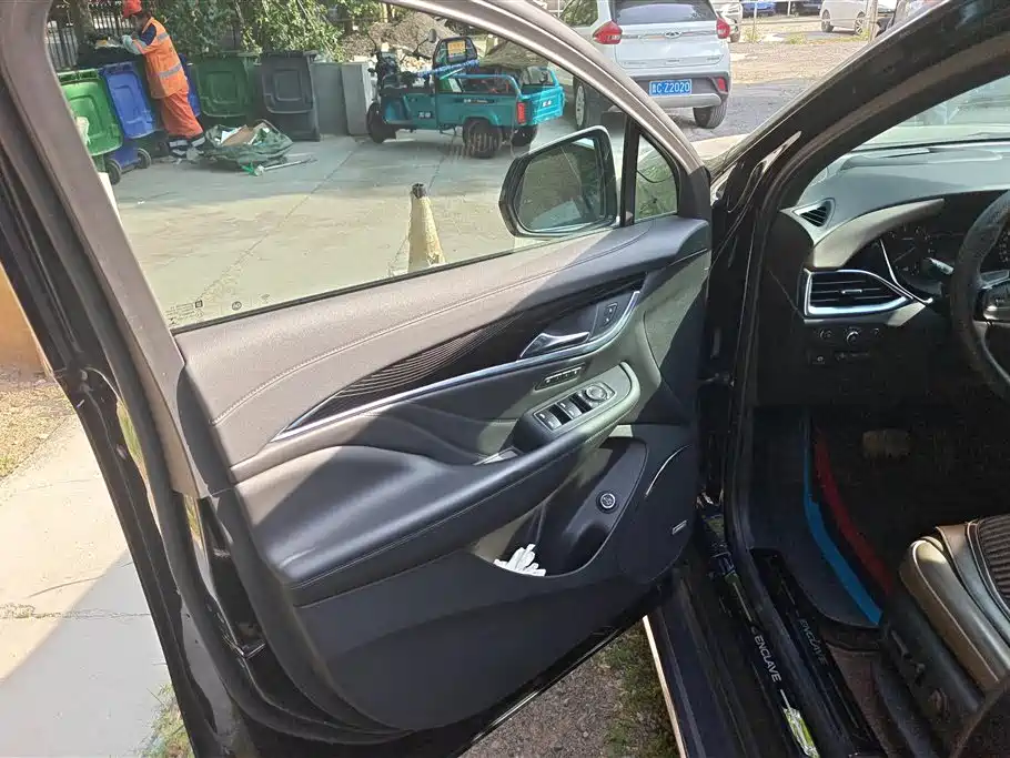 Buick Enclave 2022 652T 4WD Exclusive Flagship 7-Seater фото 7