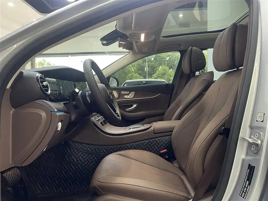 Mercedes-Benz E-Class 2023 E 300 L Fashion фото 10