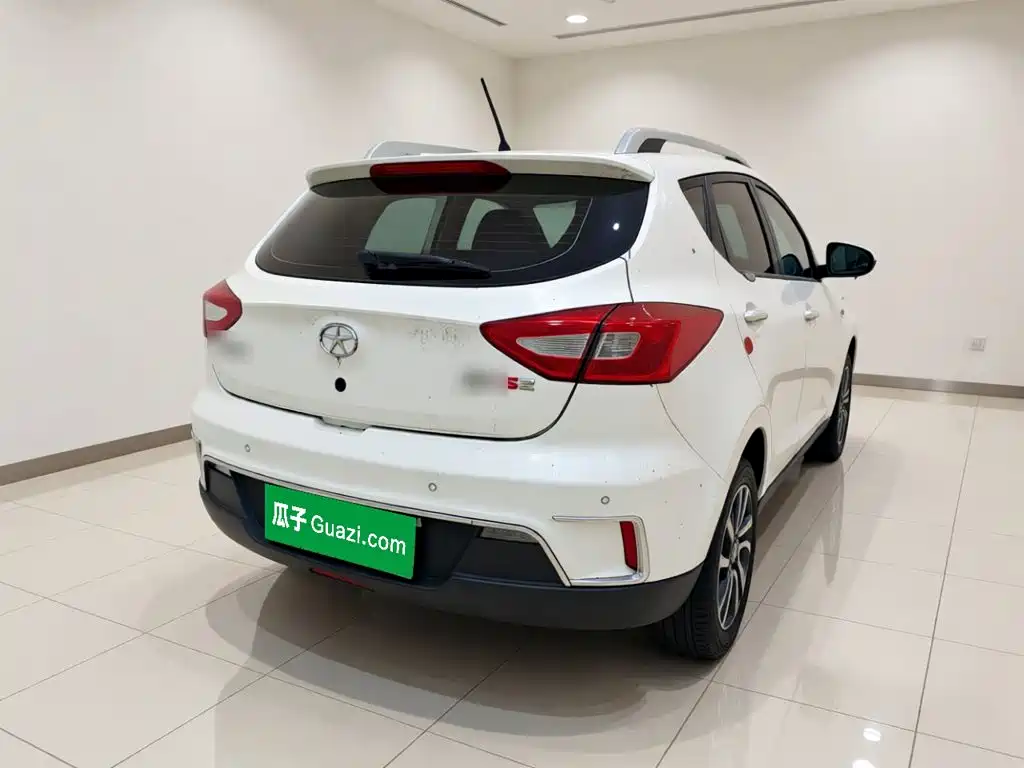 JAC Motors Refine S2 2015 2015 1.5L Manual Luxury Smart
