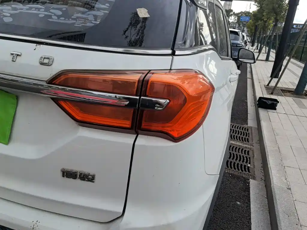 Yema Auto Bojun 2019 2019 1.5T CVT Luxury
