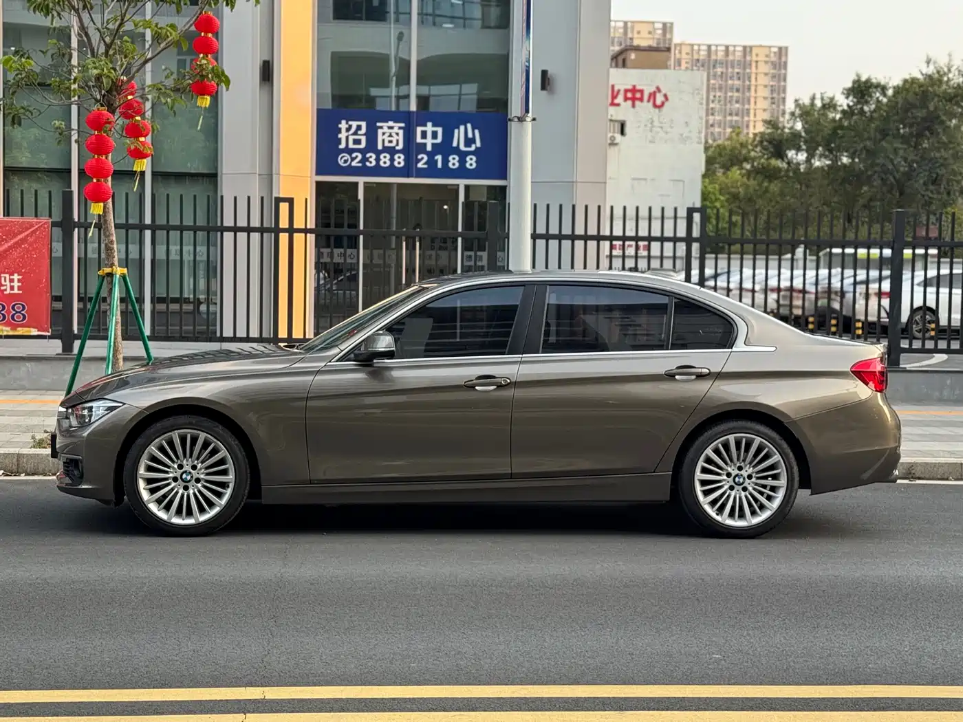 BMW 3 Series 2018 320Li Fashion Style фото 14