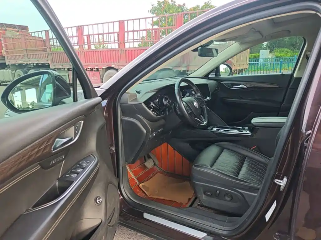 Фото 16 - Buick Envision Plus