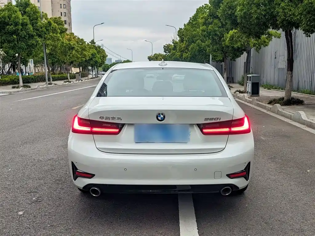 BMW 3 Series 2021 Second Facelift 320i Sport Package фото 25
