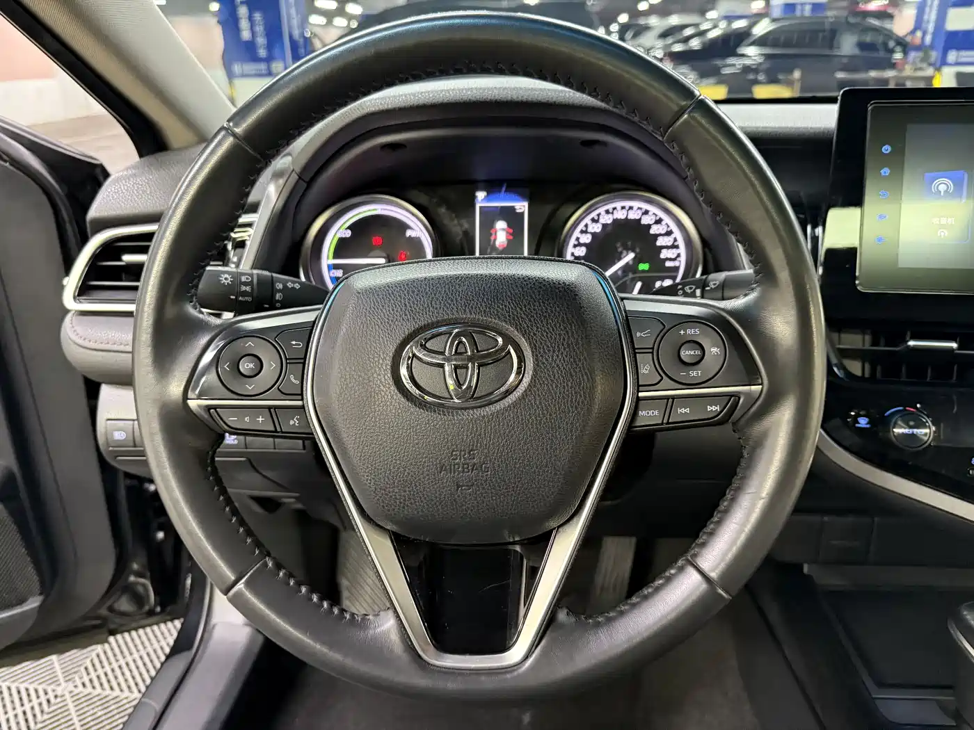 Toyota Camry 2021 Hybrid 2.5HGVP Leading Edition фото 22