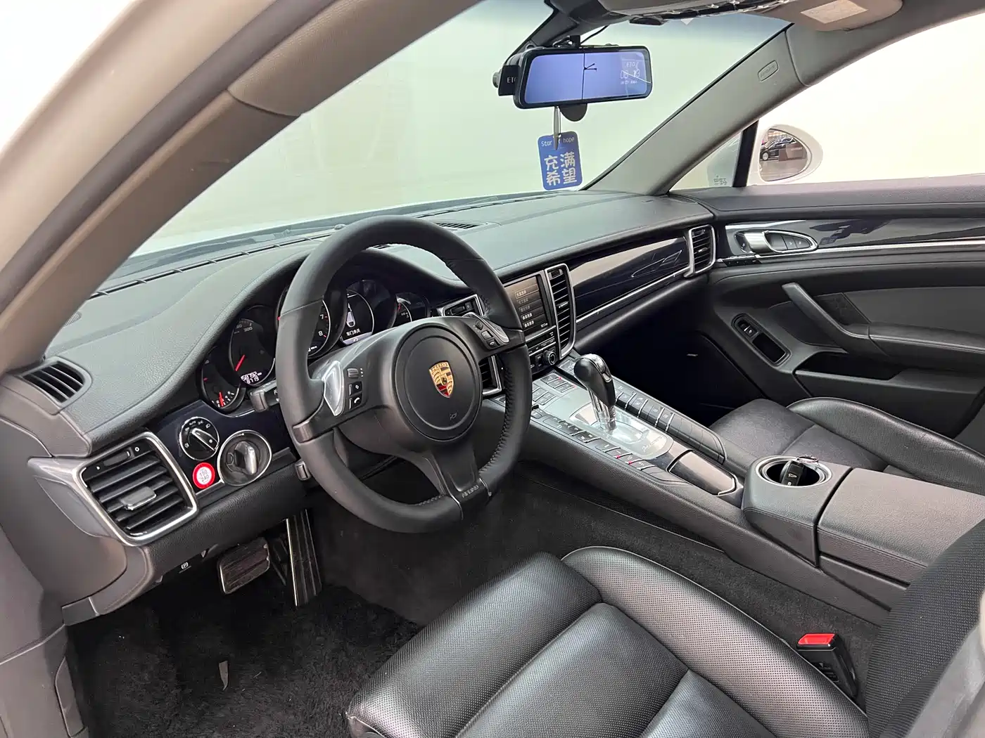 Porsche Panamera 2014 Panamera 4 Executive 3.0T фото 17
