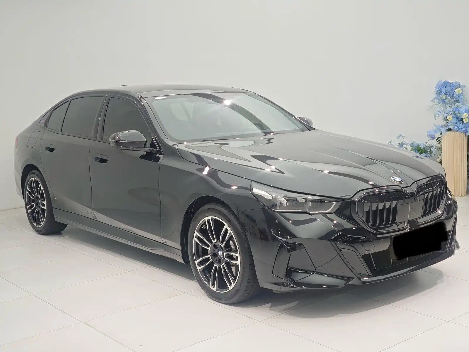 صورة 3 - BMW 5 Series