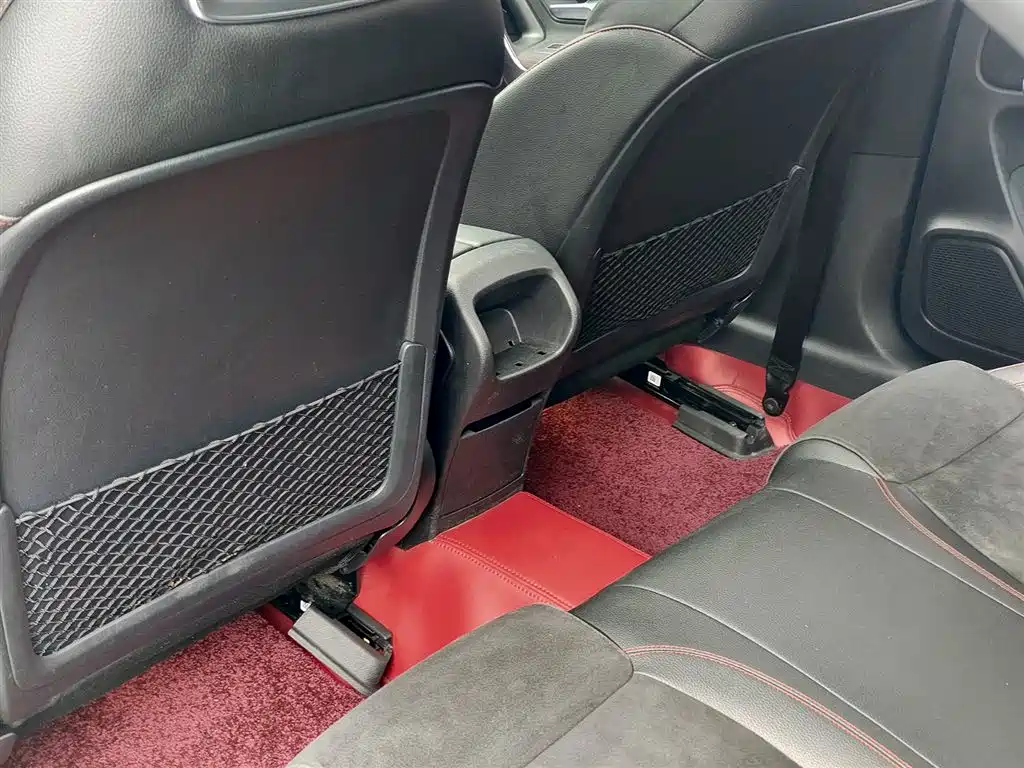Mercedes-Benz CLA (Import) 2020 CLA 200 фото 9