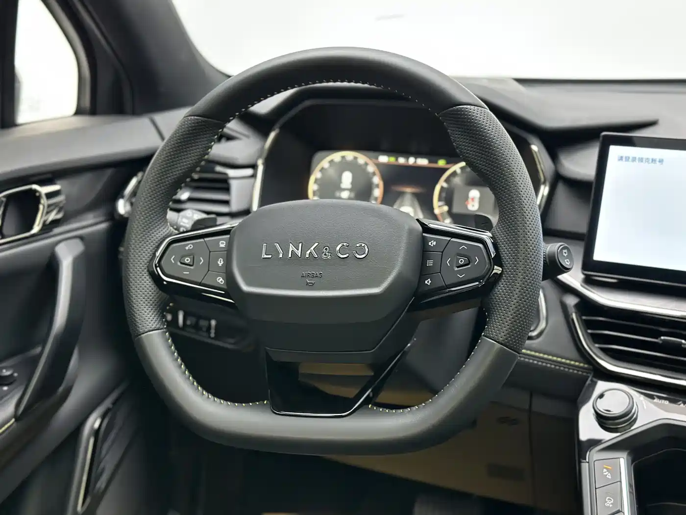 LYNK 06