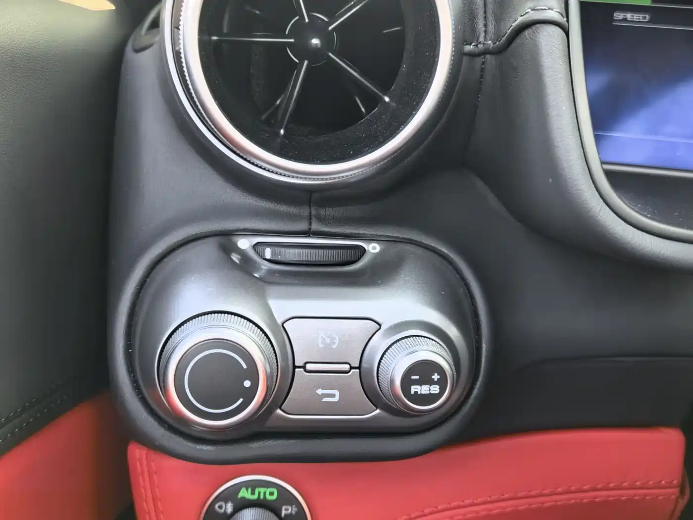 Ferrari Portofino 2019 2018 Model 3.9T