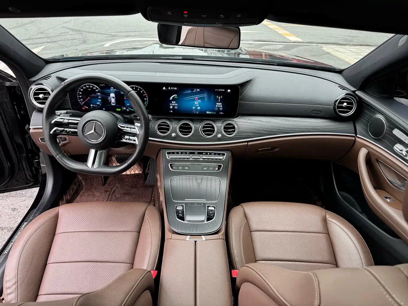 Mercedes-Benz E-Class New Energy 2023 E 350 e L Plug-in Hybrid Sport Sedan фото 19