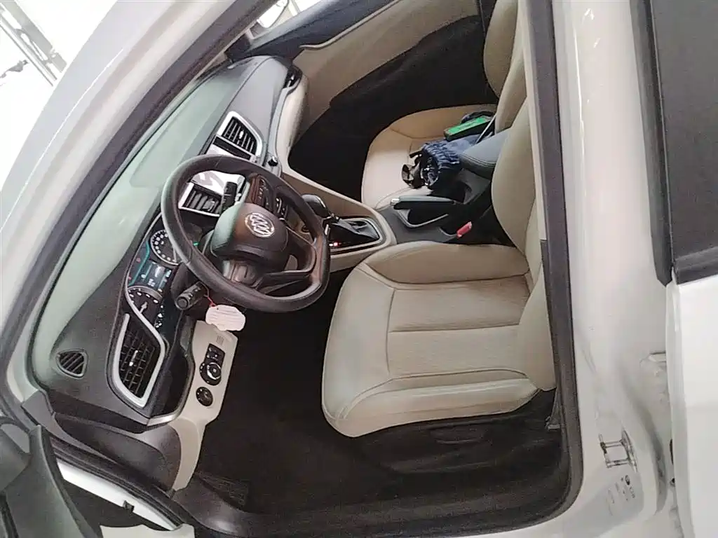 Buick Excelle 2016 15N Automatic Elite фото 15