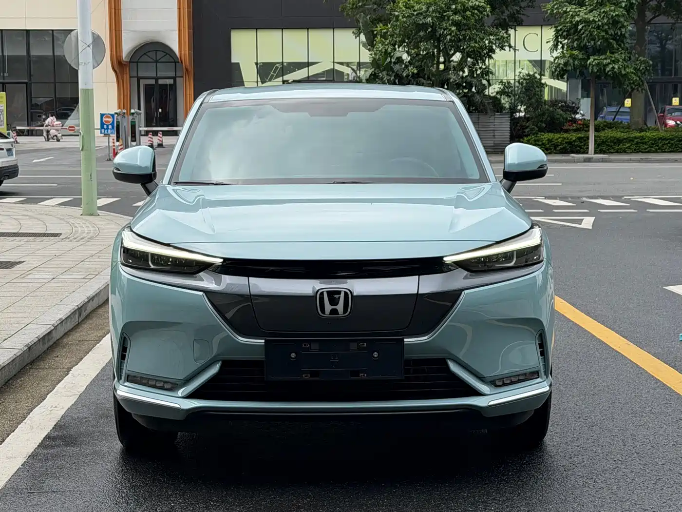 2025 Honda e:NP1