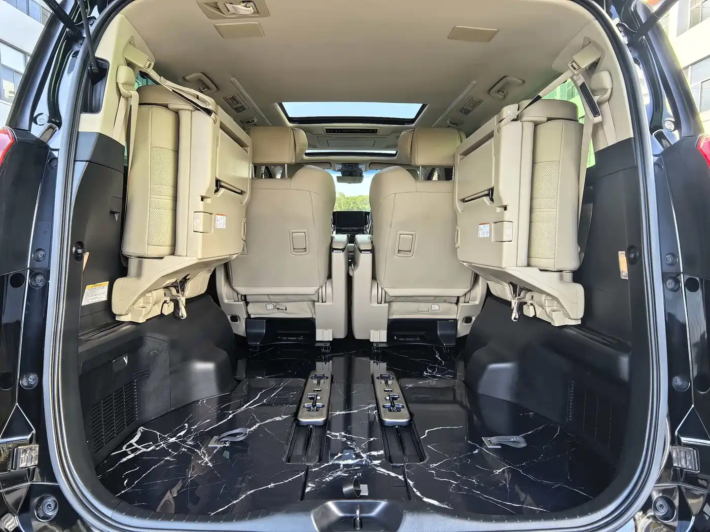 Toyota Alphard 2018 3.5L Premium фото 15