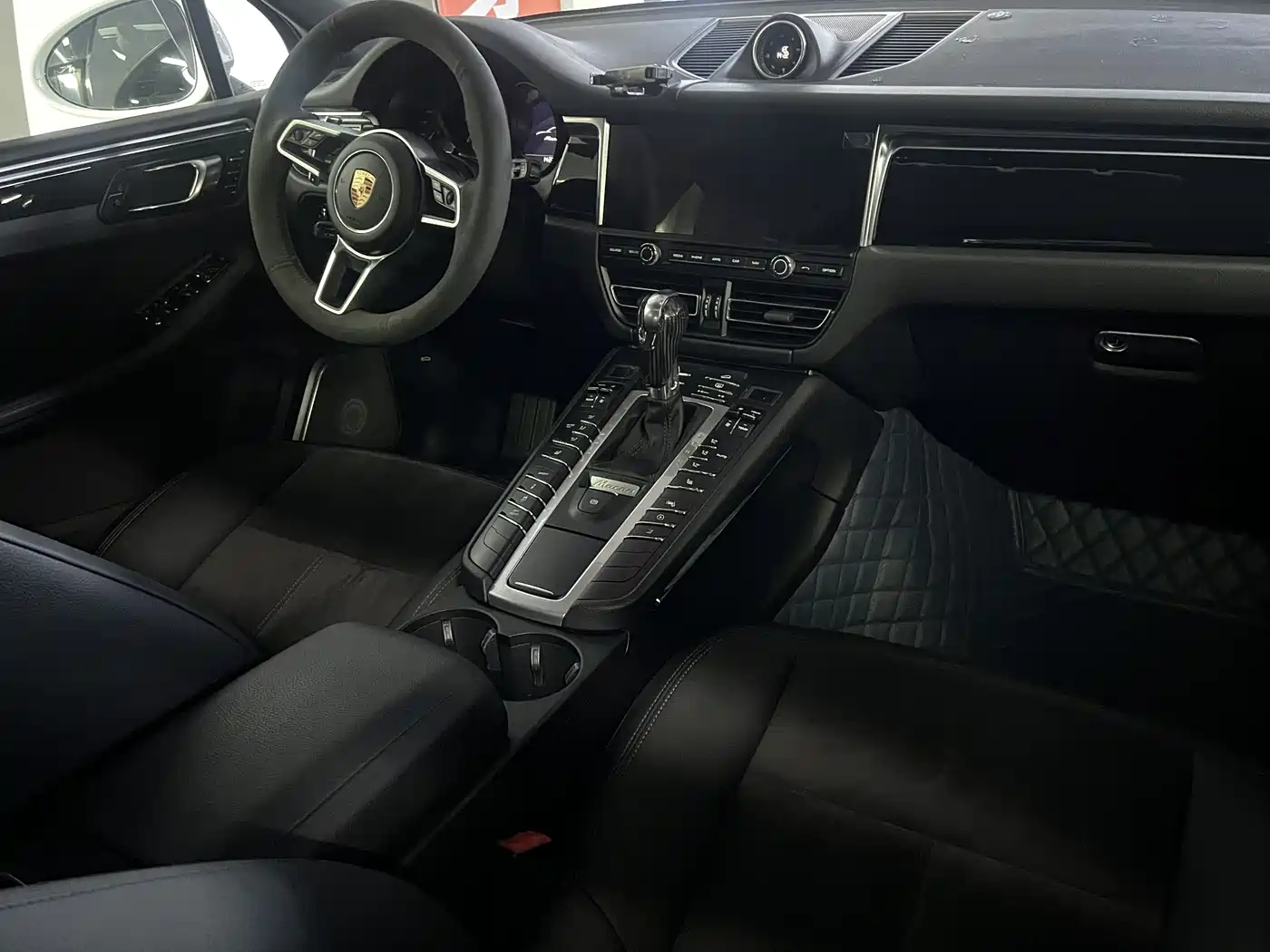 Porsche Macan 2020 Macan 2.0T фото 6