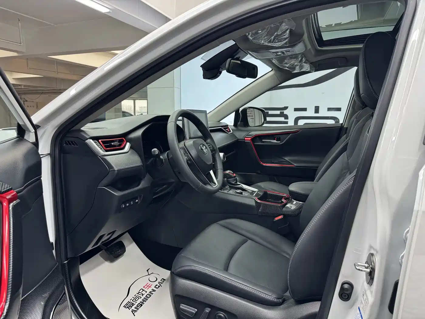 Toyota RAV4 Rongfang 2021 Hybrid 2.5L E-CVT AWD Elite PLUS Edition фото 8