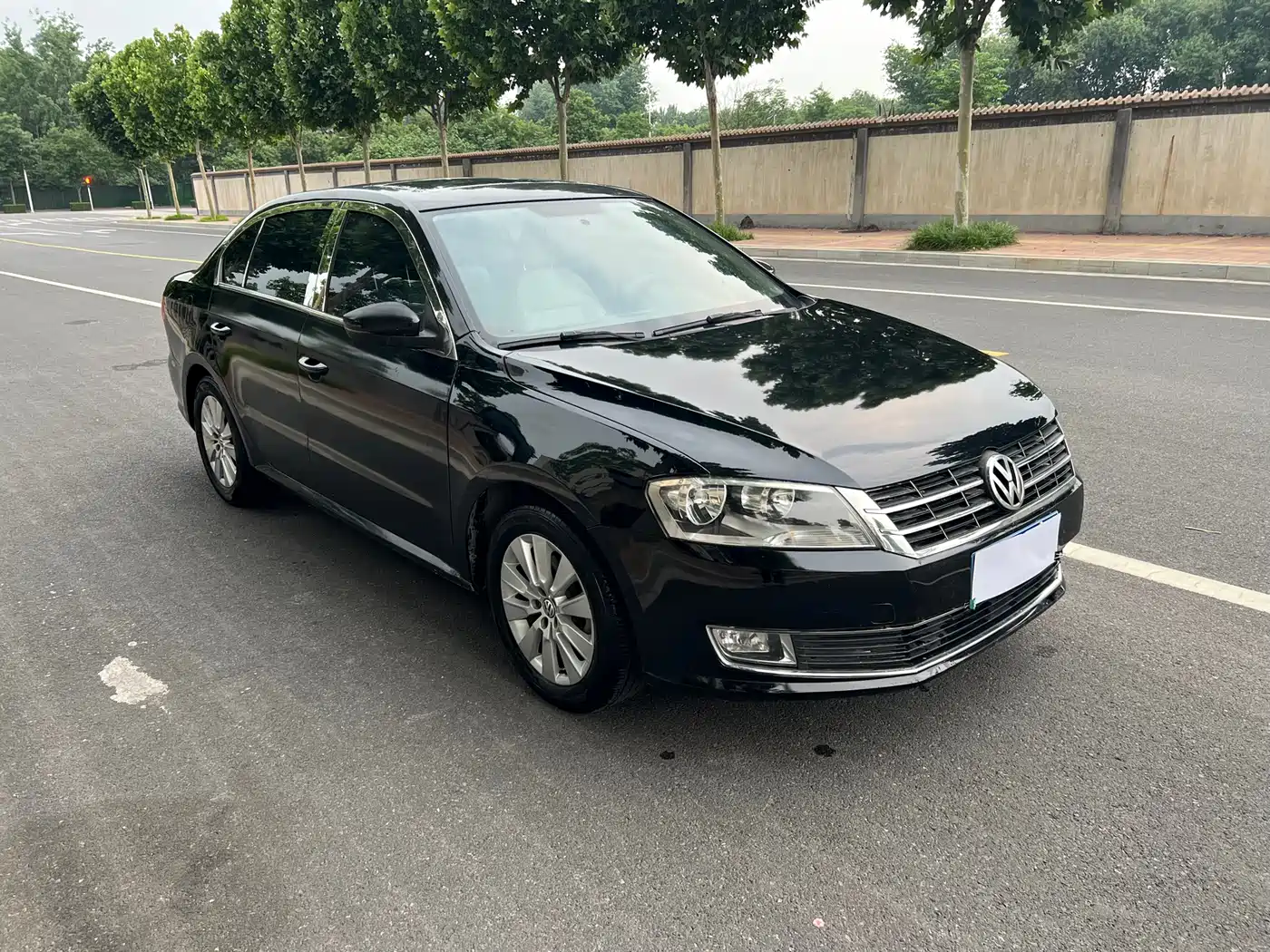 Volkswagen Lavida 2013 Facelift Classic 1.6L Automatic Comfort фото 3